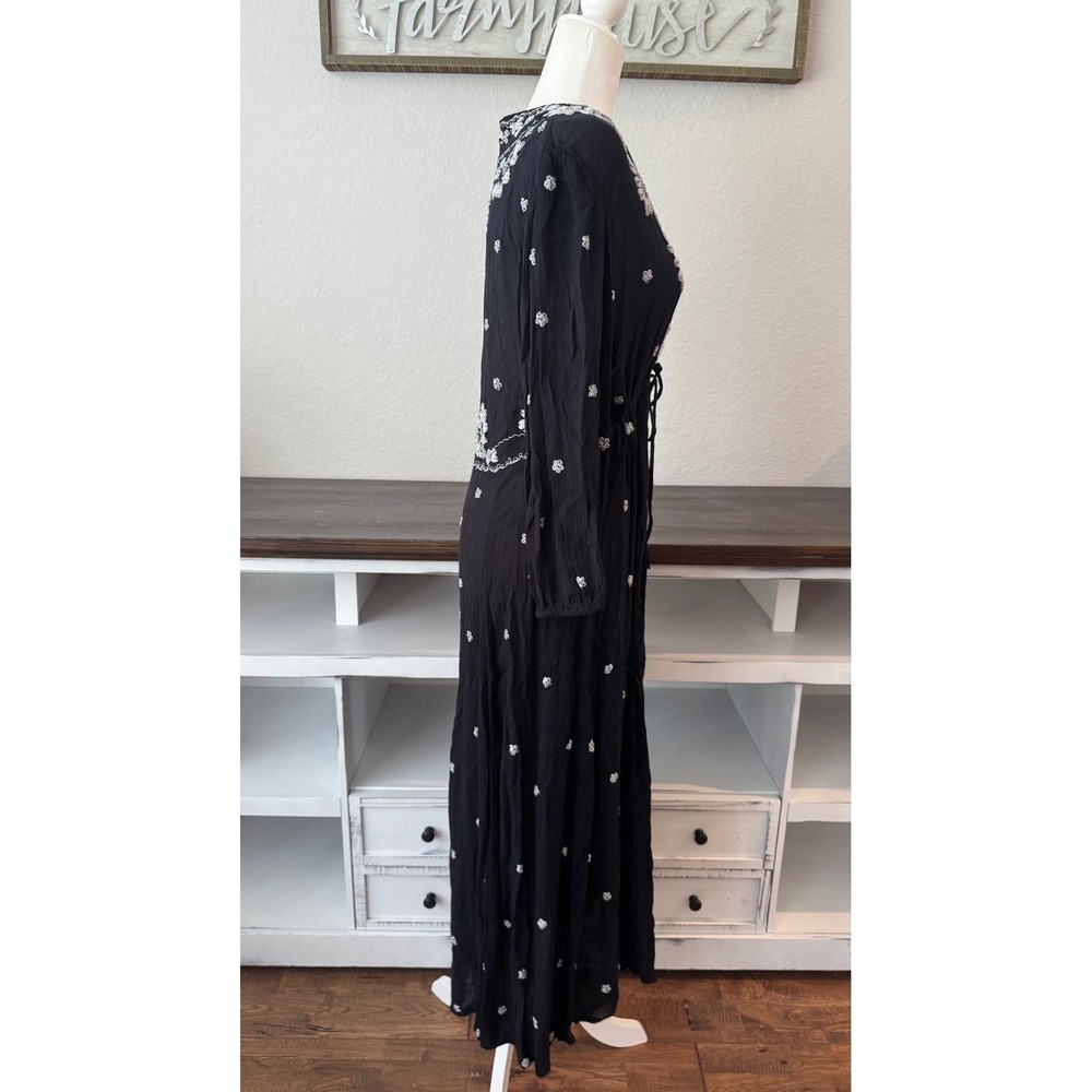 Free People Fable Embroidered Midi Dress Black White Floral Boho Size M NEW - Picture 5 of 12